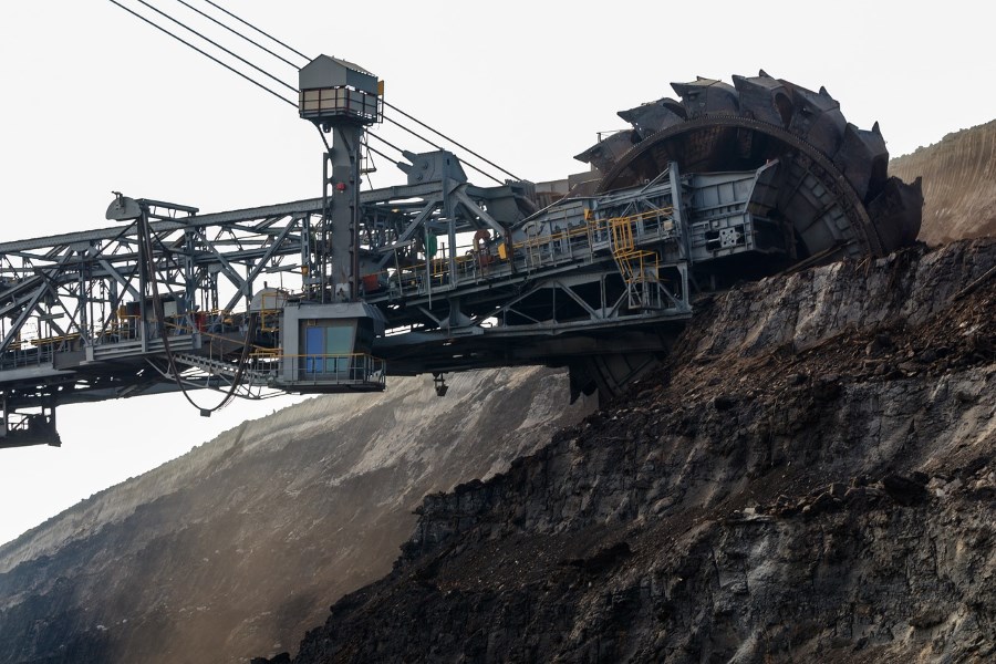 open pit mining 3553172 1280